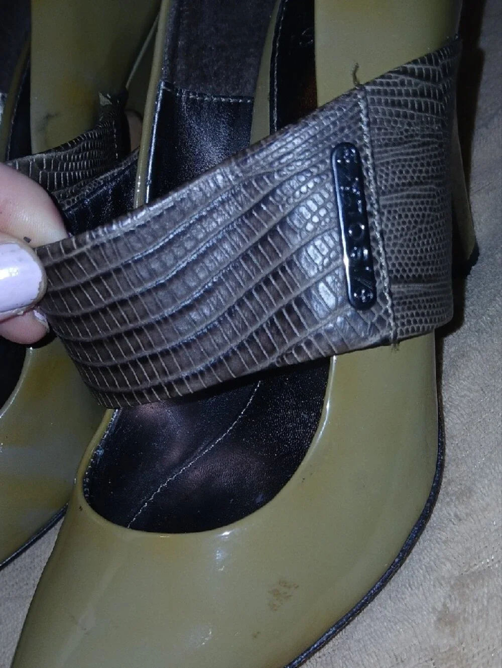 Womens Isola Olive Green Leather Pointed-Toe Heels with Croc Strap  Sz: 7